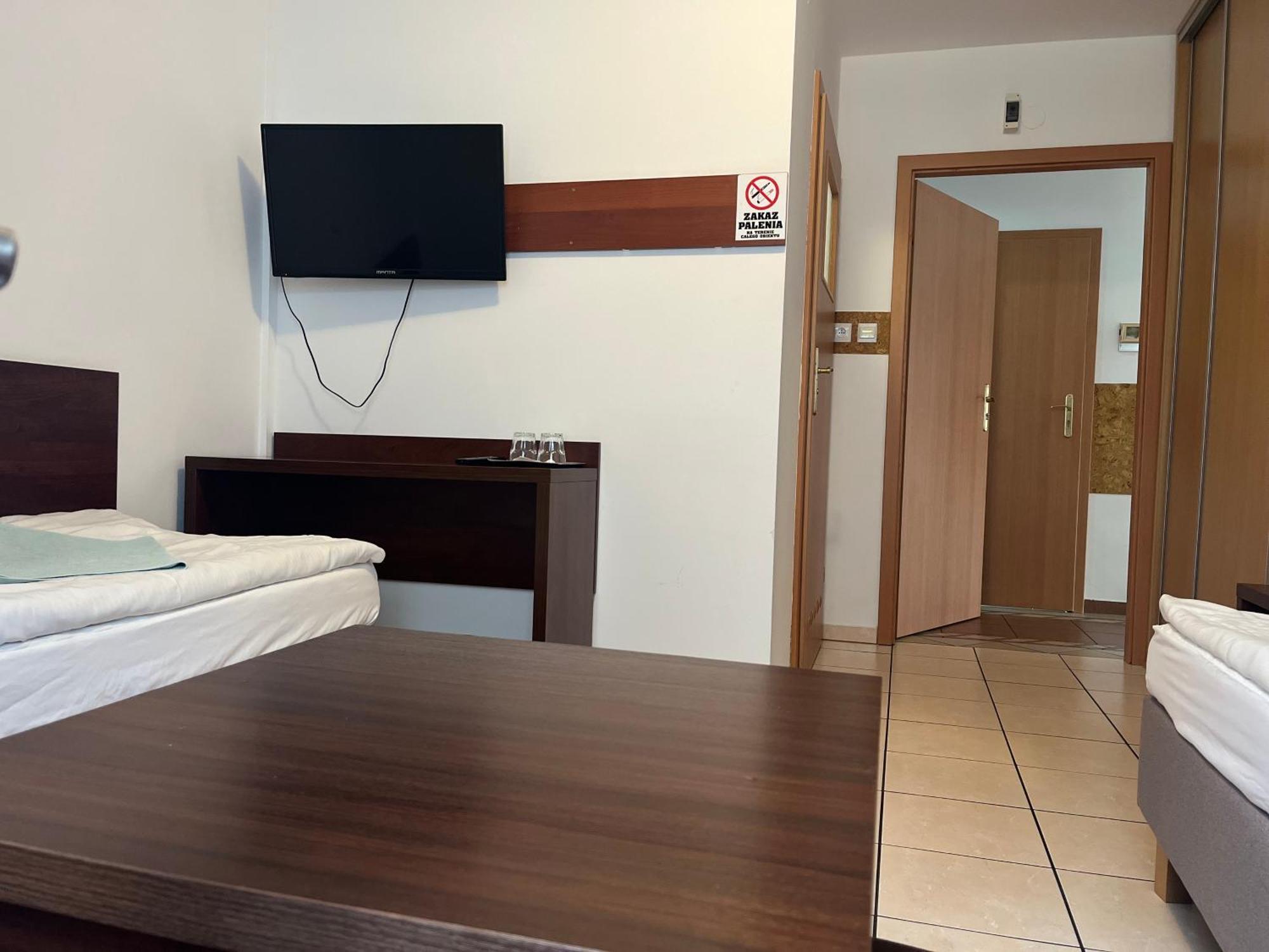 Motel W Lace Boleslawiec  Ngoại thất bức ảnh