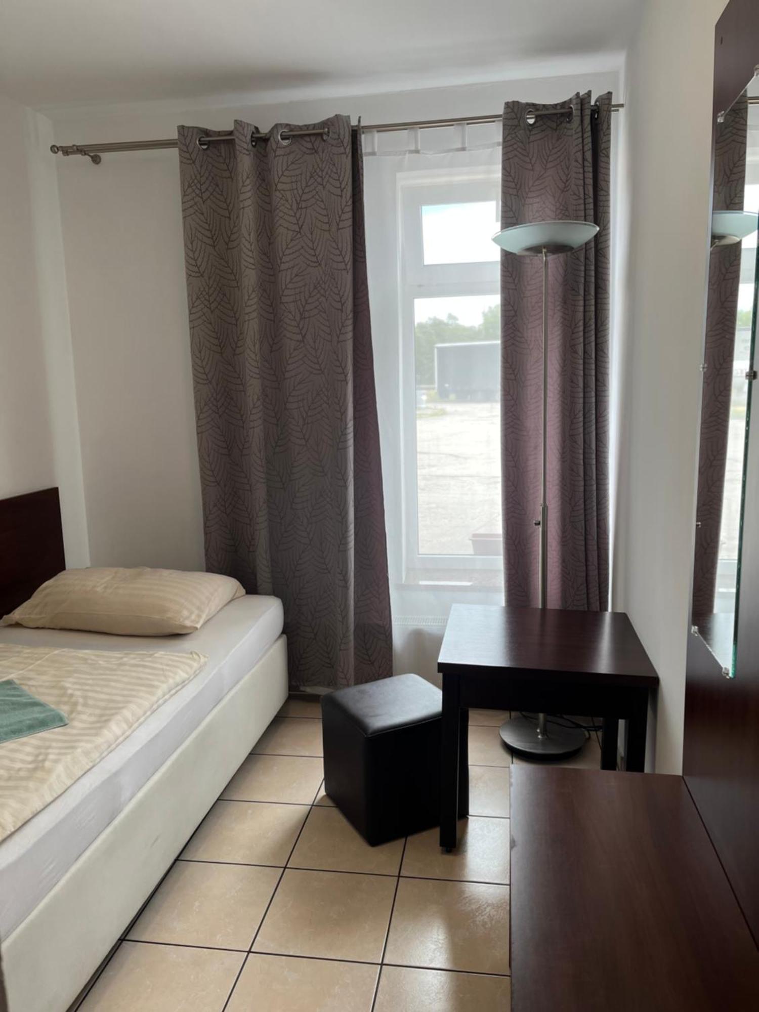 Motel W Lace Boleslawiec  Ngoại thất bức ảnh