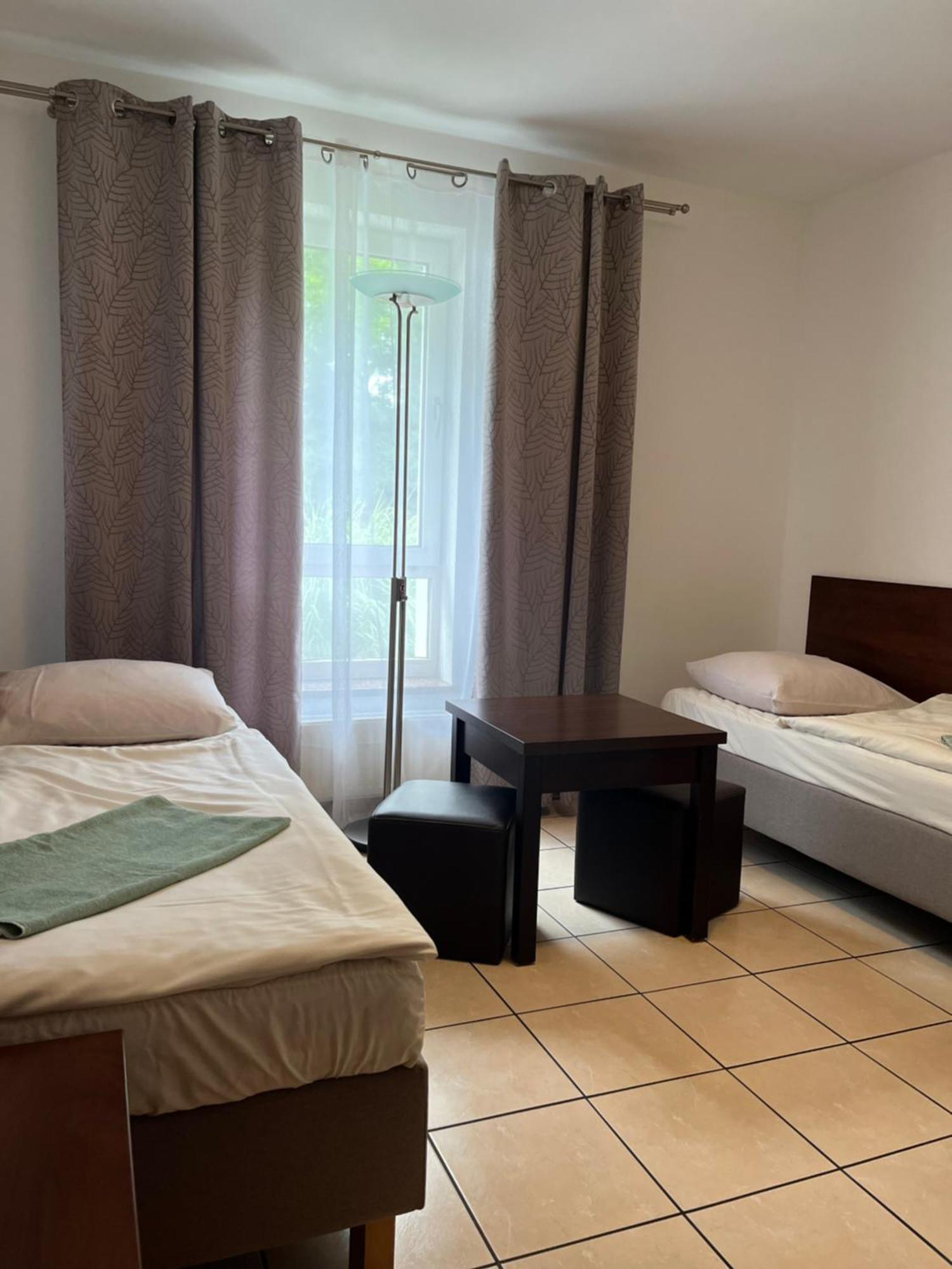 Motel W Lace Boleslawiec  Ngoại thất bức ảnh
