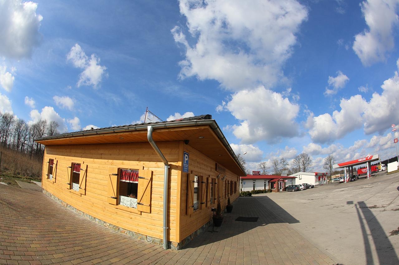 Motel W Lace Boleslawiec  Ngoại thất bức ảnh